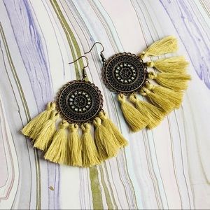 Round Dangle Fringe Earrings (Beige)